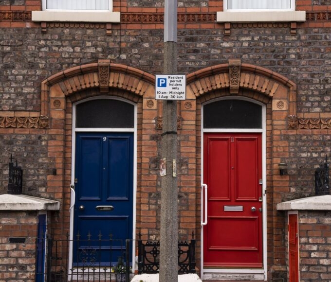 london houses doors