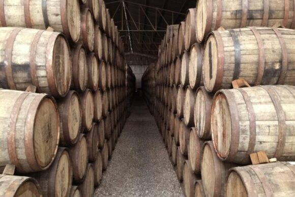 kentucky whiskey barrels