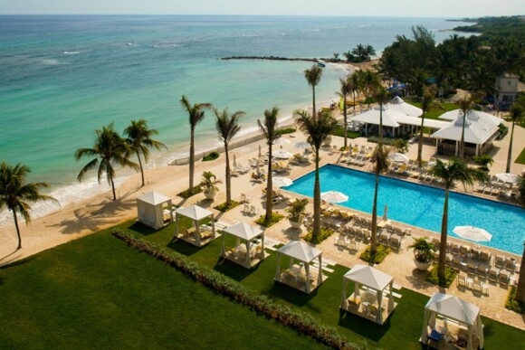 Jamaica hilton resort on beach